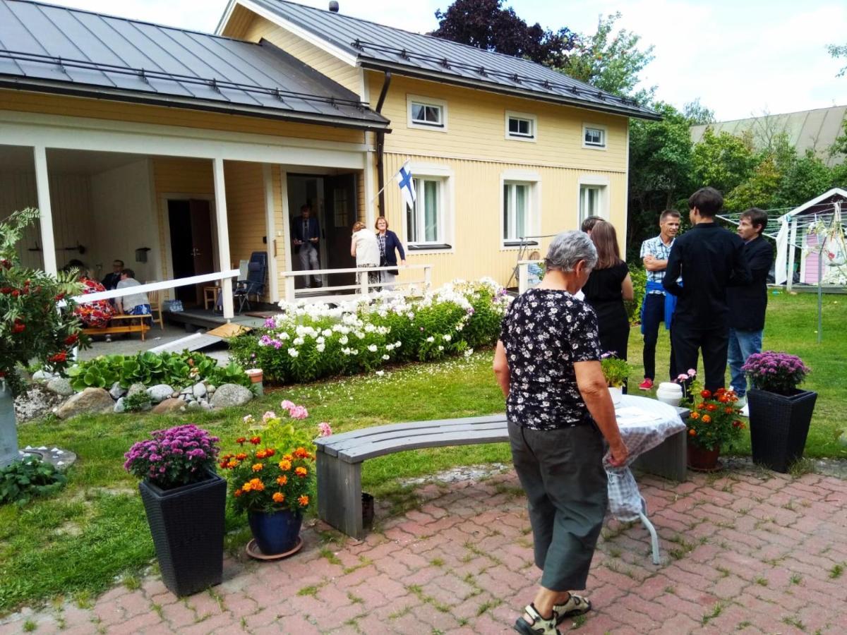 Firsthome Guesthouse Jakobstad Eksteriør bilde